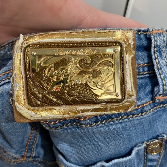 Apple Bottoms Jeans Y2K 7/8 Distressed Bermuda denim shorts ๐ - Picture 8 of 17